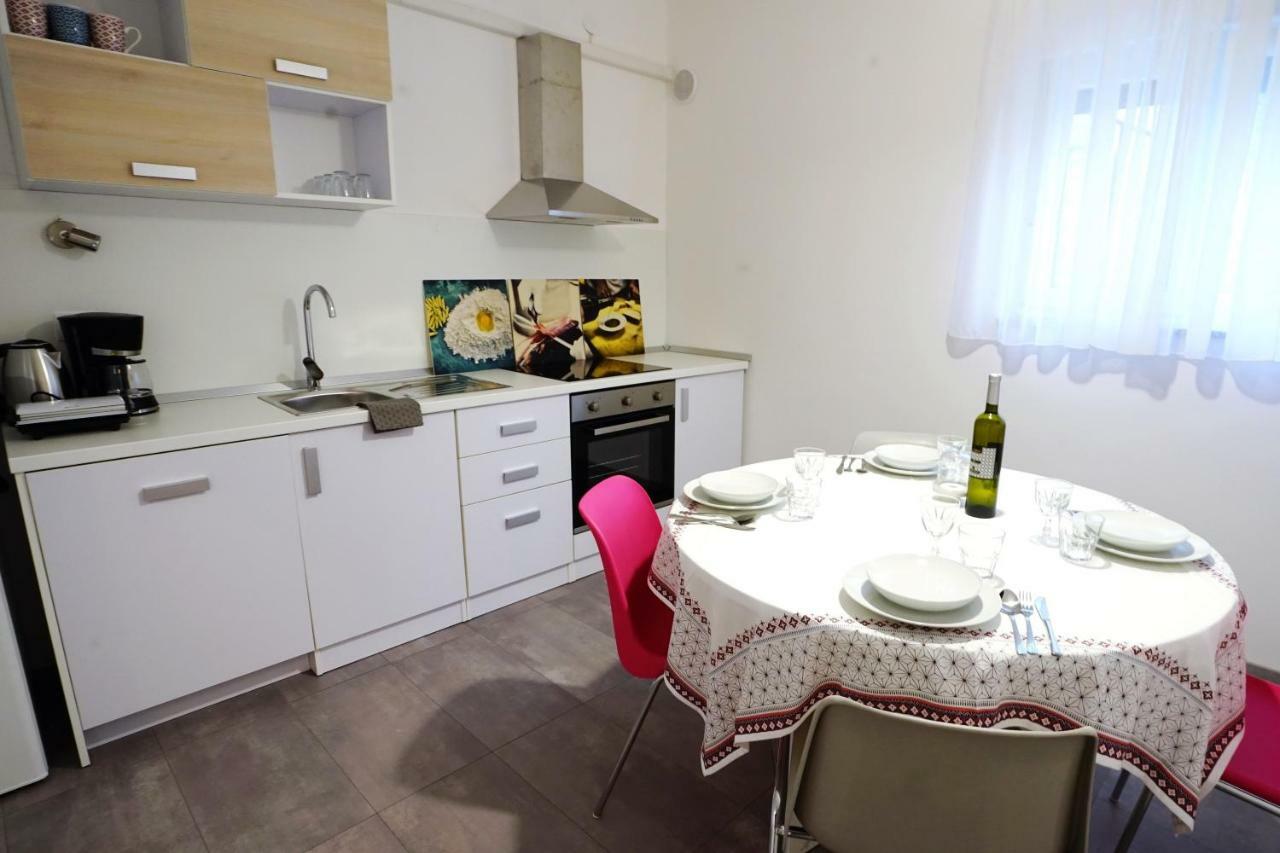 Casa Gremar Apartman Pjescana Uvala Kültér fotó