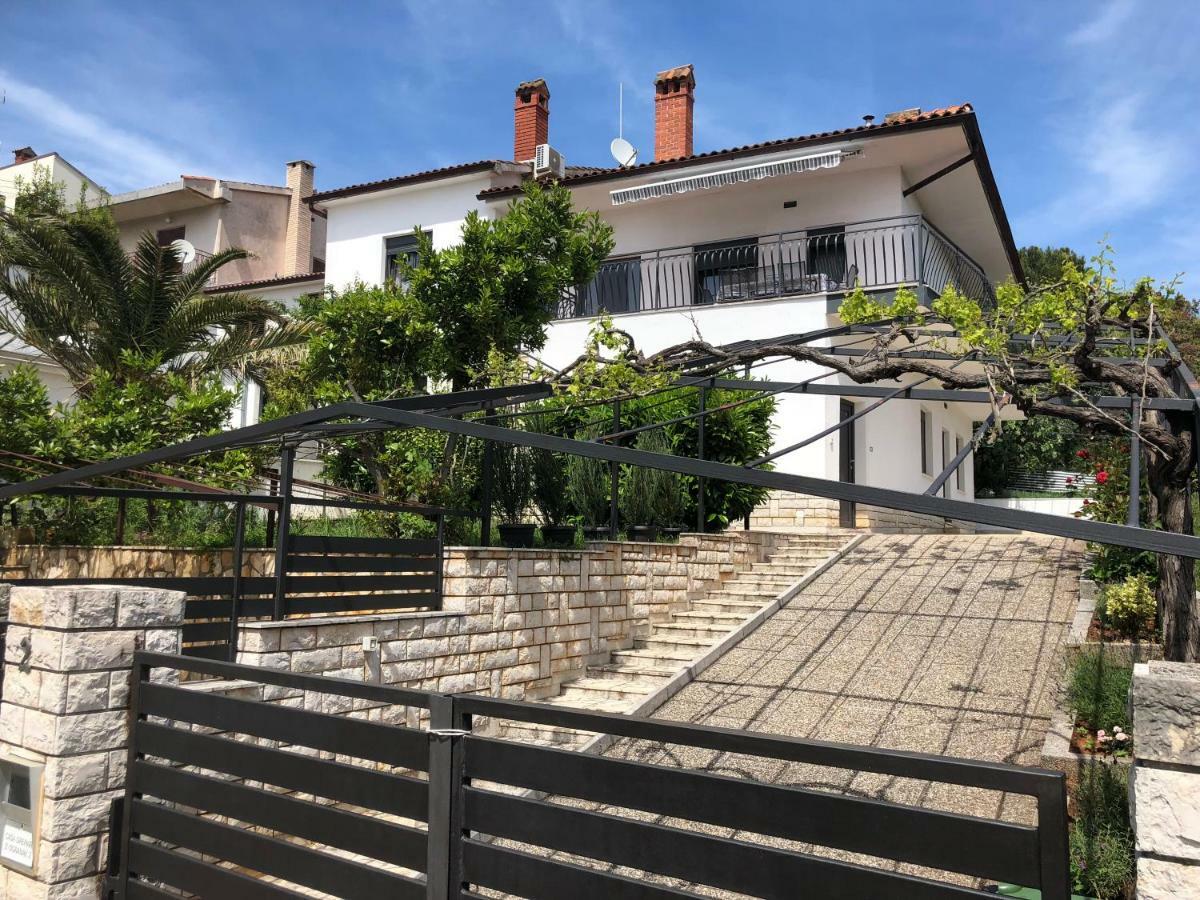 Casa Gremar Apartman Pjescana Uvala Kültér fotó